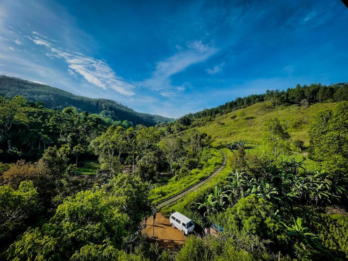 Hotel Levon เอลลา ภายนอก รูปภาพ