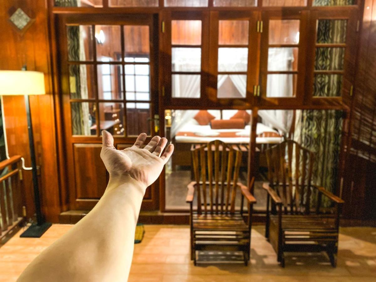 Hotel Levon เอลลา ภายนอก รูปภาพ