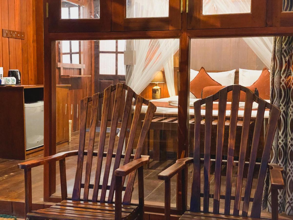 Hotel Levon เอลลา ภายนอก รูปภาพ